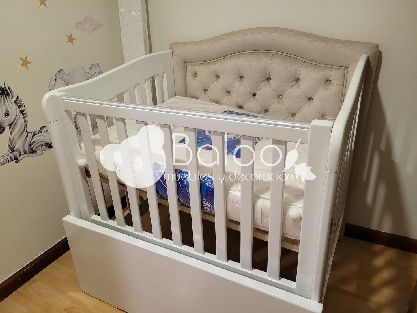 Cuna Tapizada Convertible en Cama